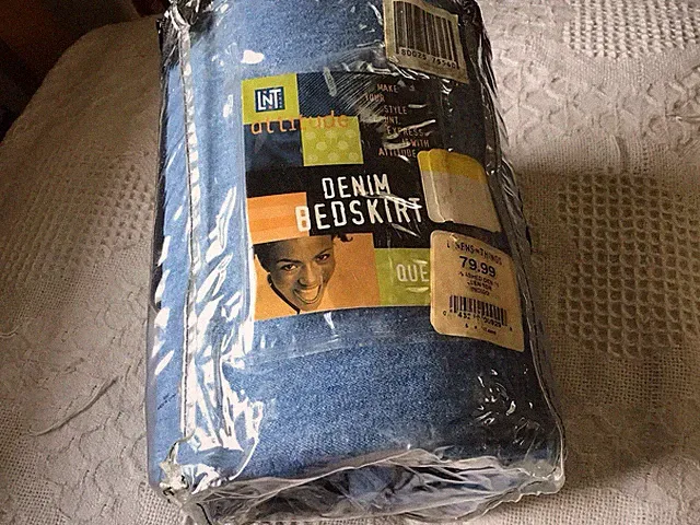 LNT Linens N Things Vintage Denim Bed skirt Q NWT