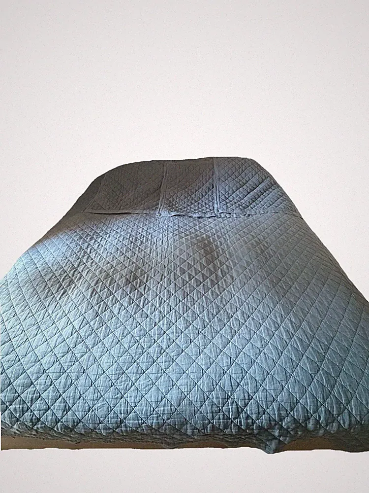 Pottery Barn Belgian Flax Linen Diamond Quilt Denim King/Cal. King