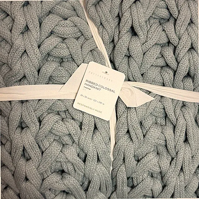 POTTERY BARN RIBBED COLOSSAL HANDKNIT THROW BLANKET 44 X 56" ~ CHAMBRAY BLUE